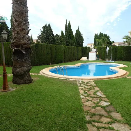 Planta Baja Con Piscina Muy Bonita Y Cerca Del Mar Oliva